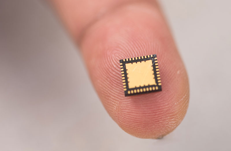 Miniature PLCC