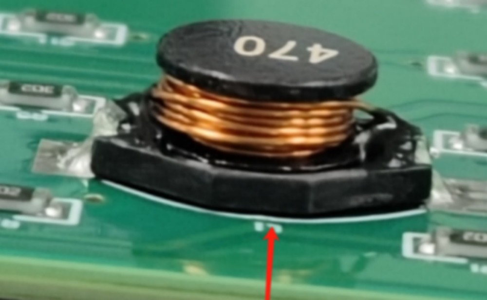 Red glue application for heavy SMT components in PCB assembly
